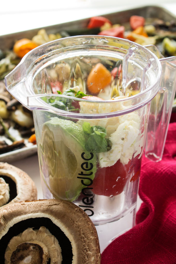 Blender sauce, this cheese sauce helps to make a delicious dinner 