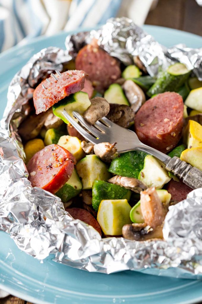 15 Easy Foil Packet Meals for Campfire Cooking
