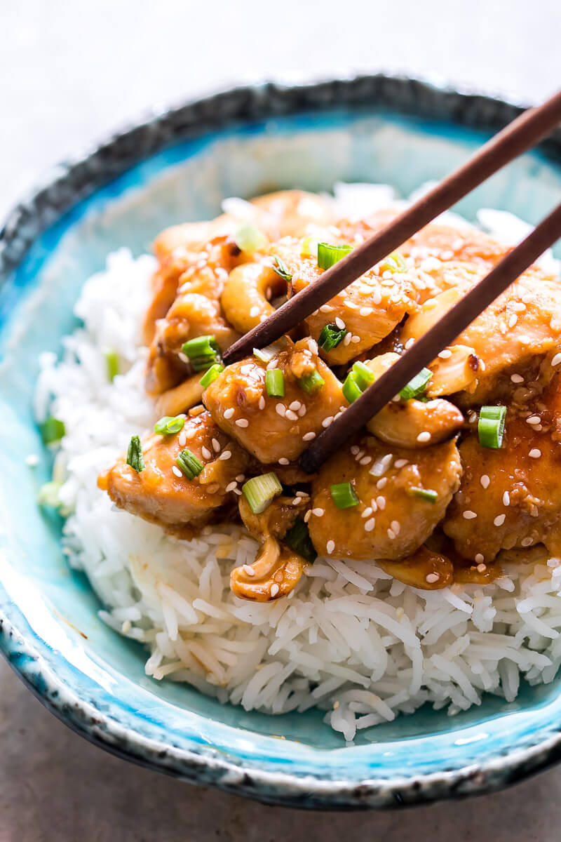 Cashew Chicken that is super simple and easy to make, and makes for a great chicken dinner