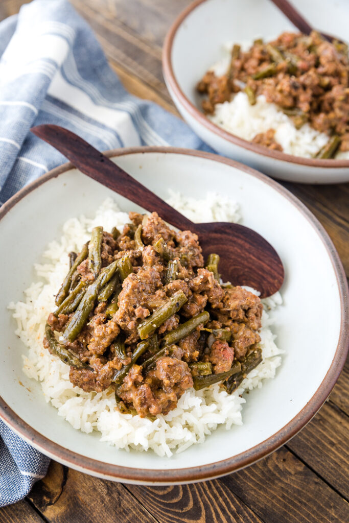 Crock Pot Hamburger Gravy over Rice Easy Peasy Meals