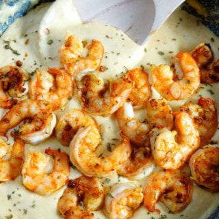 30 Minute Cheesy Garlic Shrimp Alfredo