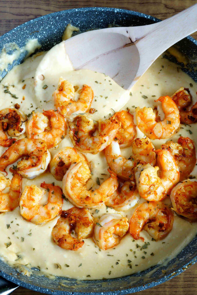 Garlic Shrimp Alfredo with cheese, takes only 30 minutes