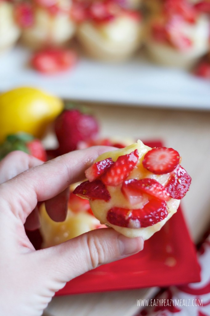 sugar cookie cup tart