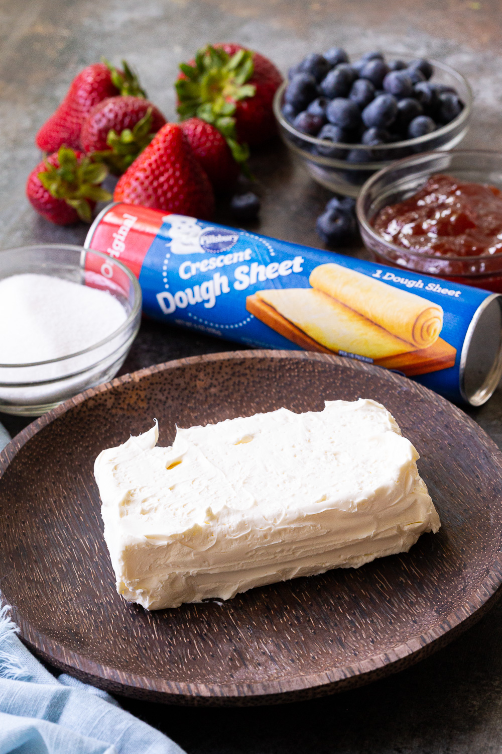 What you need to make this simple 4th of July breakfast pastry