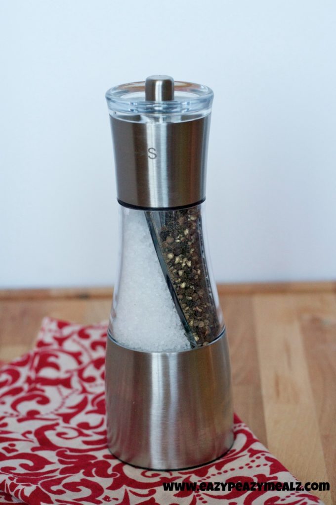 Our Test Kitchen Is Obsessed with This Sesame Seed Grinder Right