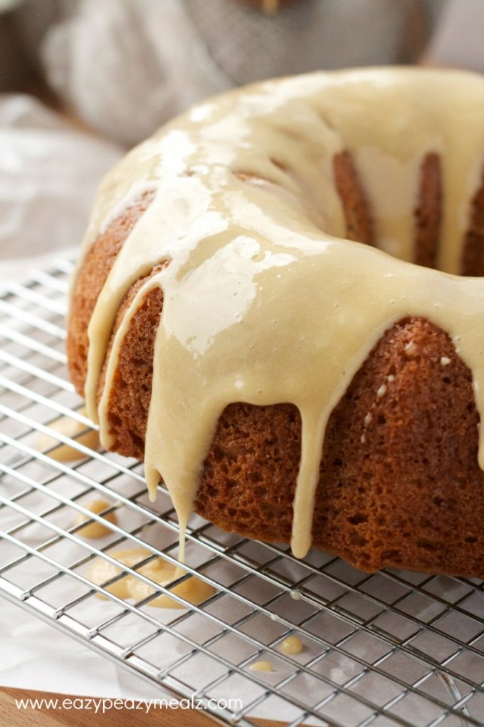 eggnog caramel spice cake, a delicious fall cake