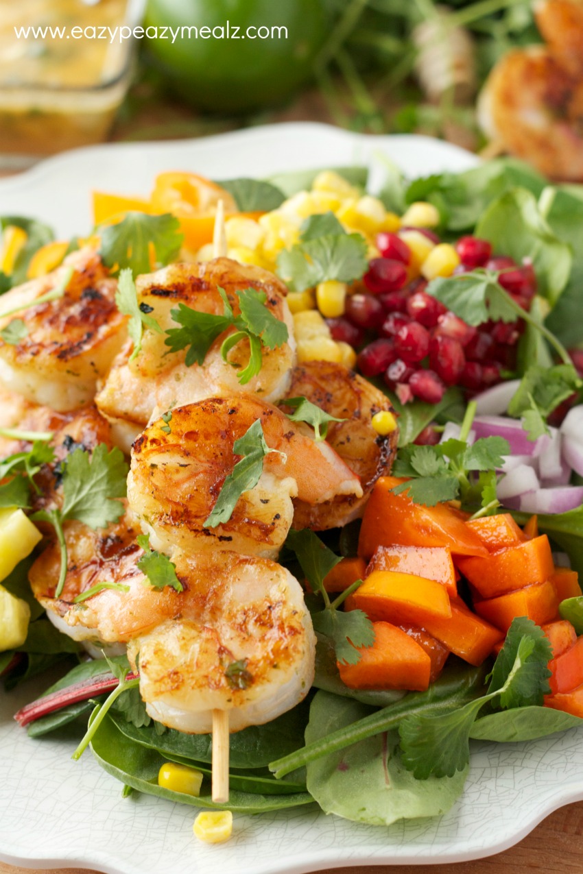 shrimp kabob salad, the perfect summer dinner salad, seafood in a salad 