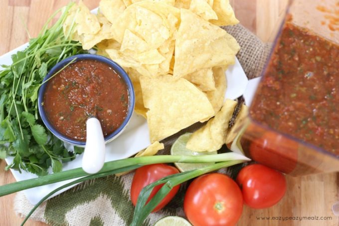 blender salsa delimex party, a delicious chip dip for your delimex party for basketball season