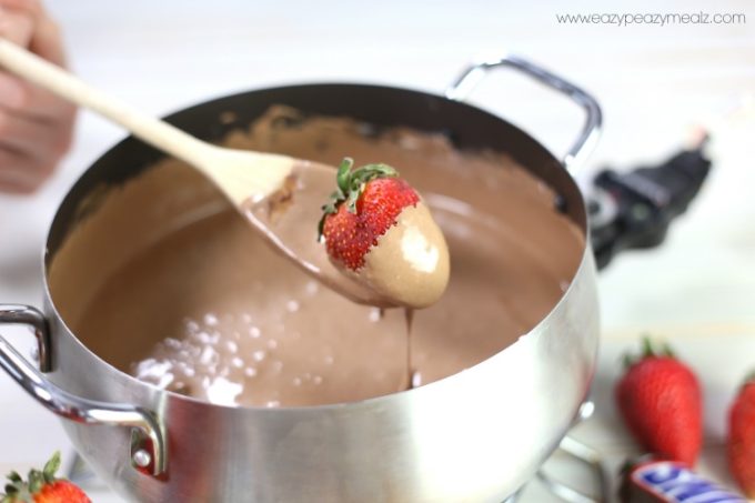 strawberry in fondue