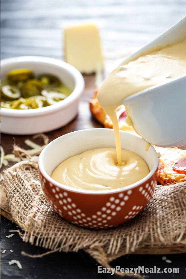 Pourable chipotle cheese sauce 
