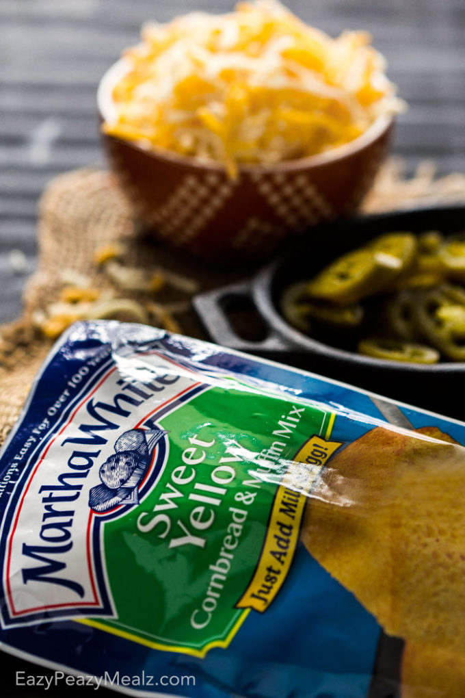 Jalapeno Cornbread: is simple to make, and the perfect side dish to go with your favorite soups, stews, and chili. A southern classic!