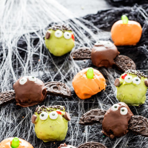 Halloween OREO truffles are cute and delicious.