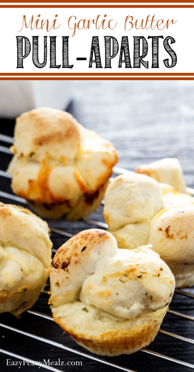 Mini garlic butter and cheese pull aparts that have only 5 ingredients, and are so easy to make.