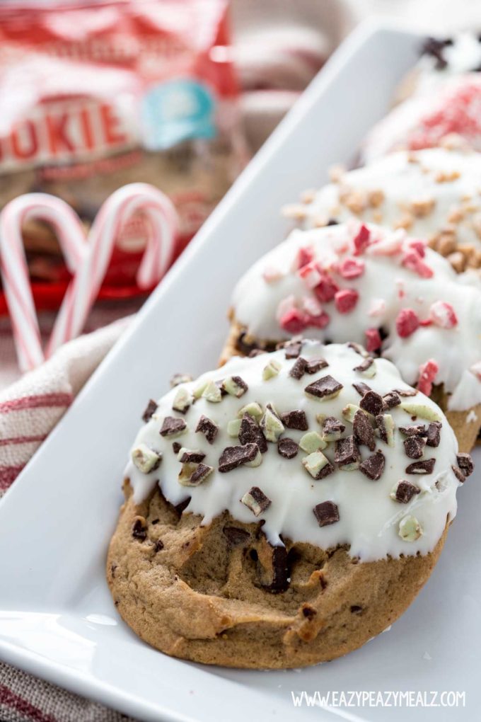 dipped holiday cookies, easy holiday cookies, a simple and delicious holiday dessert 