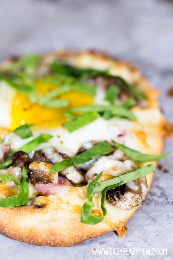 a hearty breakfast recipe, breakfast flatbread is simple and delicious 