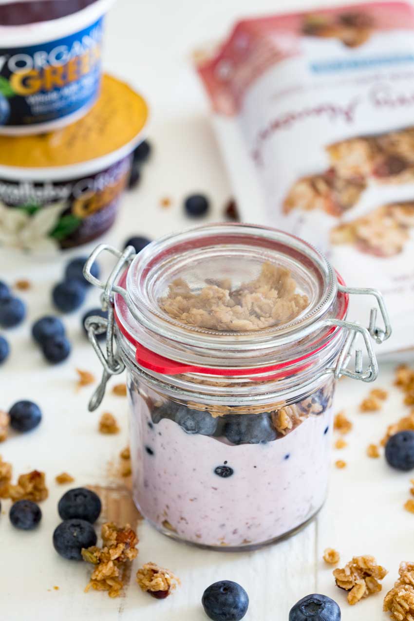 Blueberry granola 