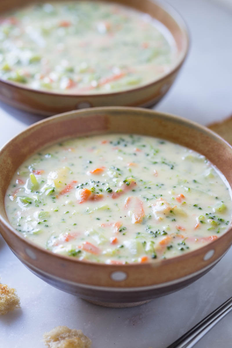 Creamy And Cheesy Broccoli Soup Recipe