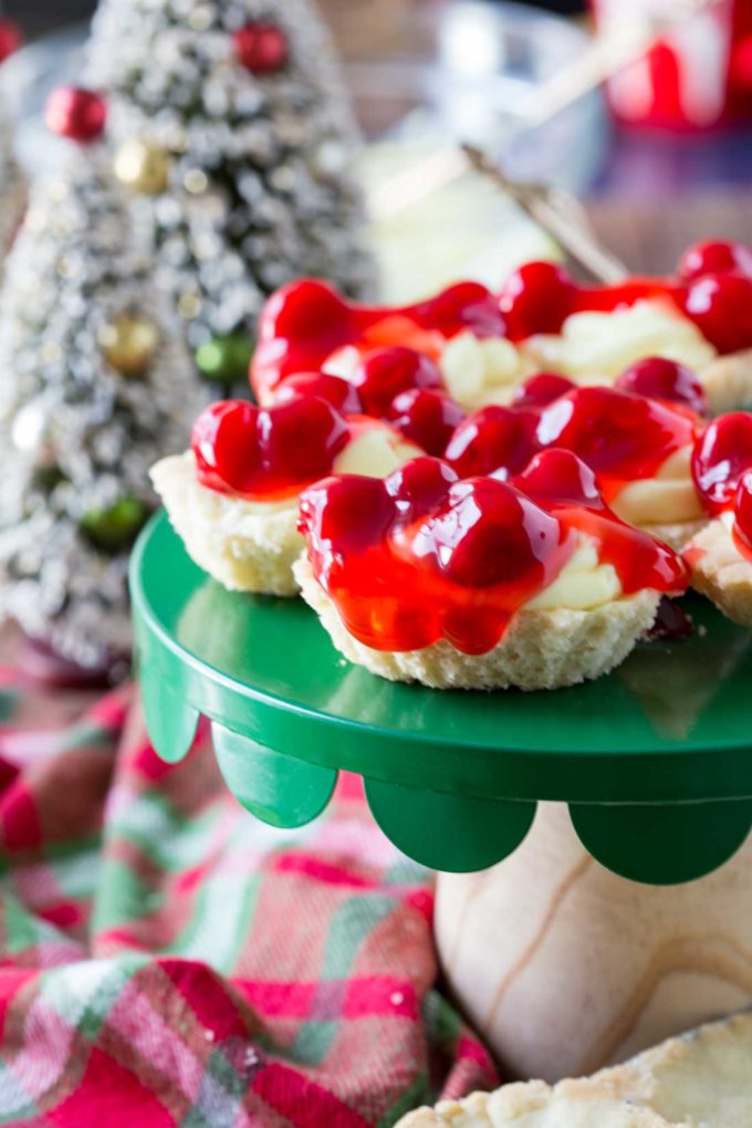 Cherry Cheesecake Tarts are delicoous and easy to make