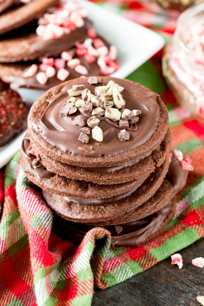 Chocolate and peppermint, these cookies are ideal for the holidays. Christmas cookies for the win.