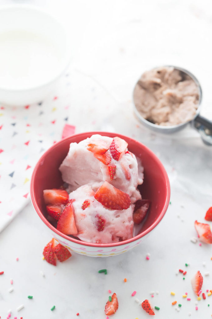 Ice Cream in a Bag: Easy soft serve ice cream you toss in a bag with salt and shake, shake, shake to make! Such a fun summer activity and treat!