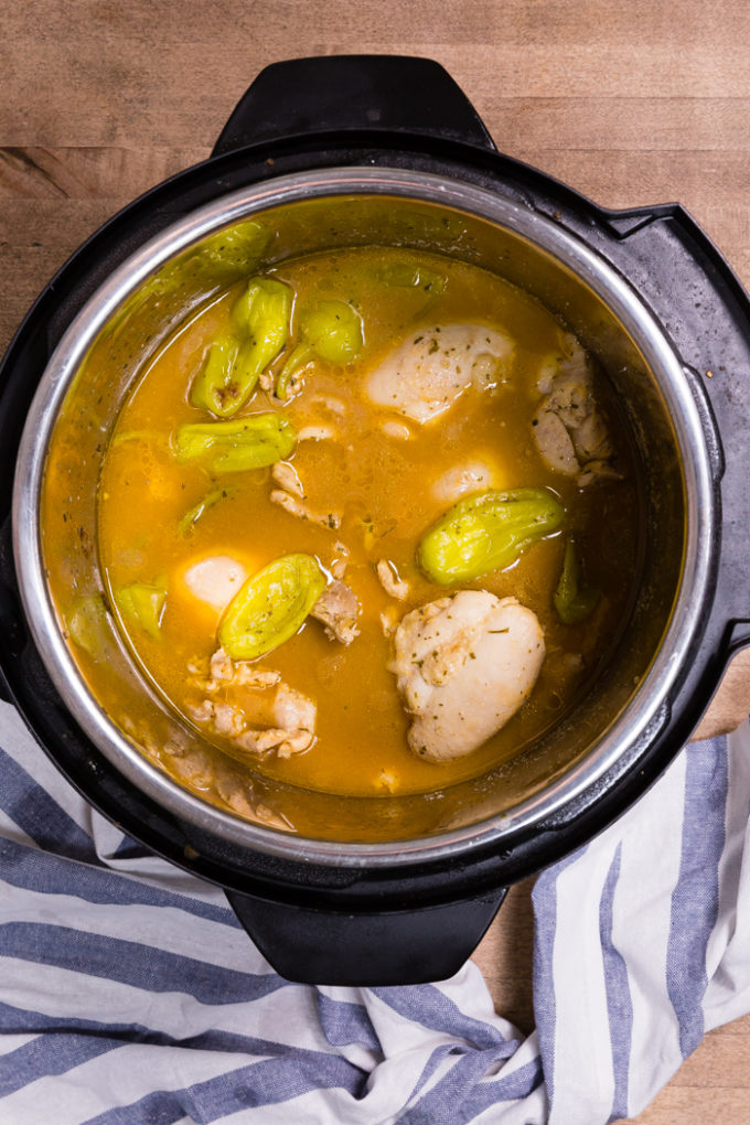 Instant pot Mississippi chicken