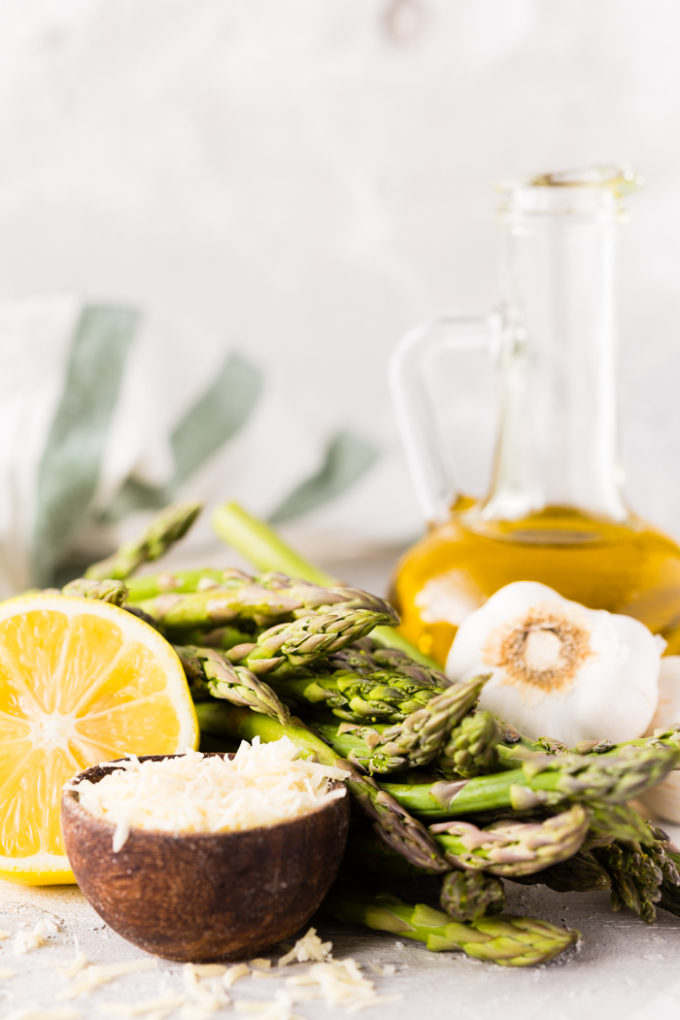 Ingredients for roasted asparagus