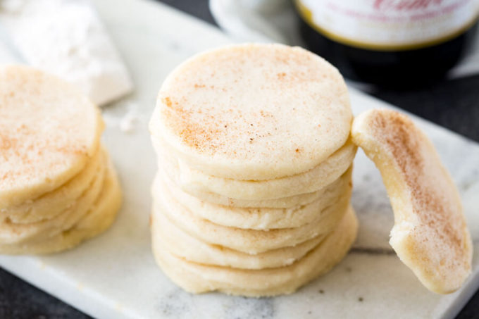 Martinelli's Apple Glazed Shortbread Cookies