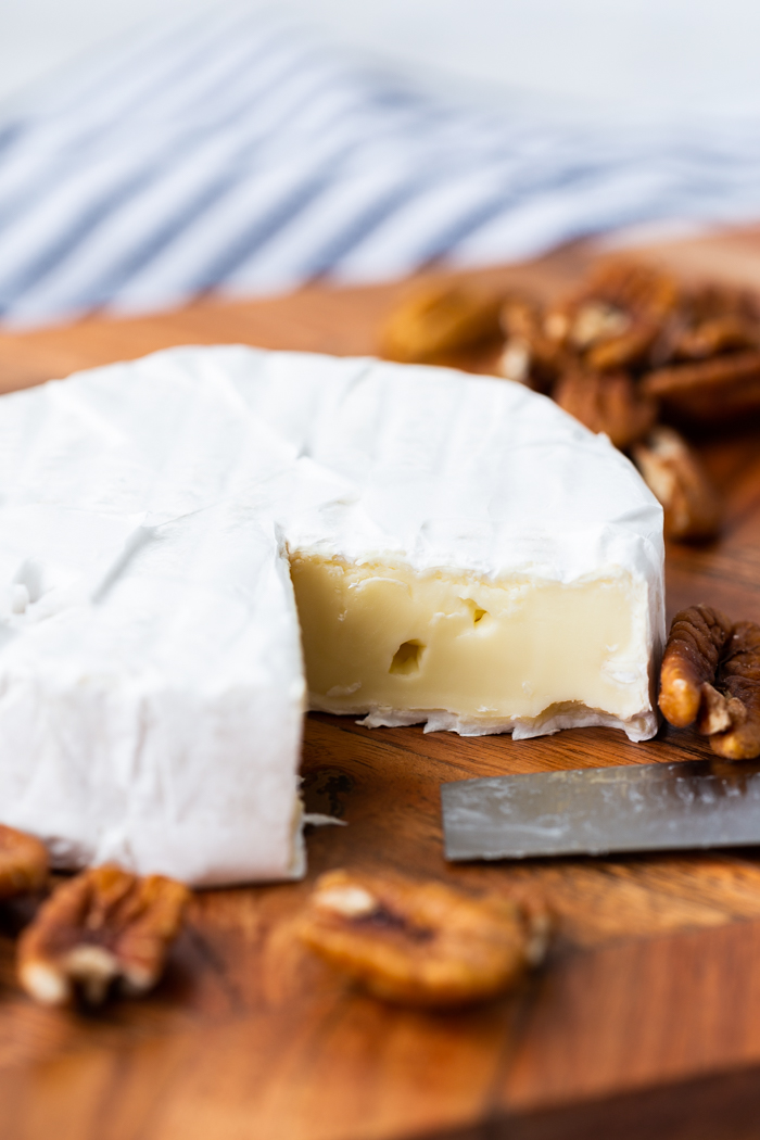 Brie and nuts make a great low carb snack for keto diets