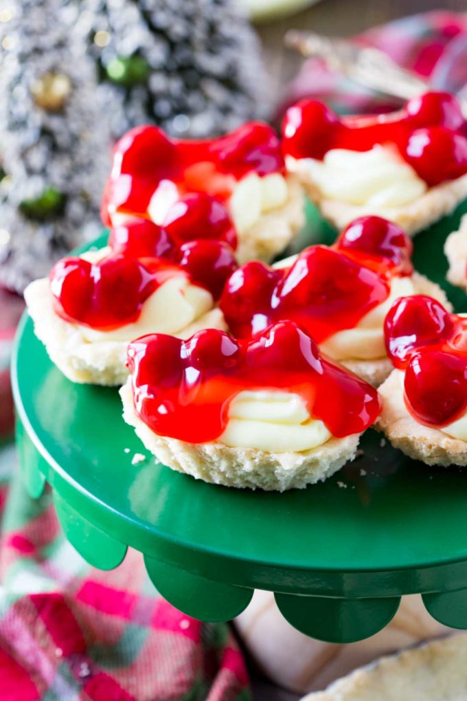 cherry cheesecake tarts 