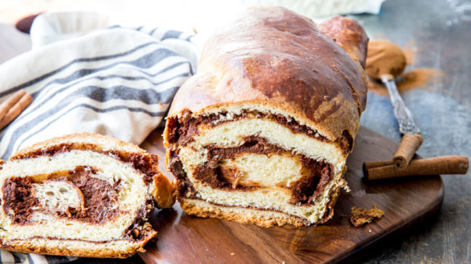 Cinnamon Swirl bread, a delicious bread with a thick swirl of cinnamon filling. This is bakery quality bread you can make at home. 