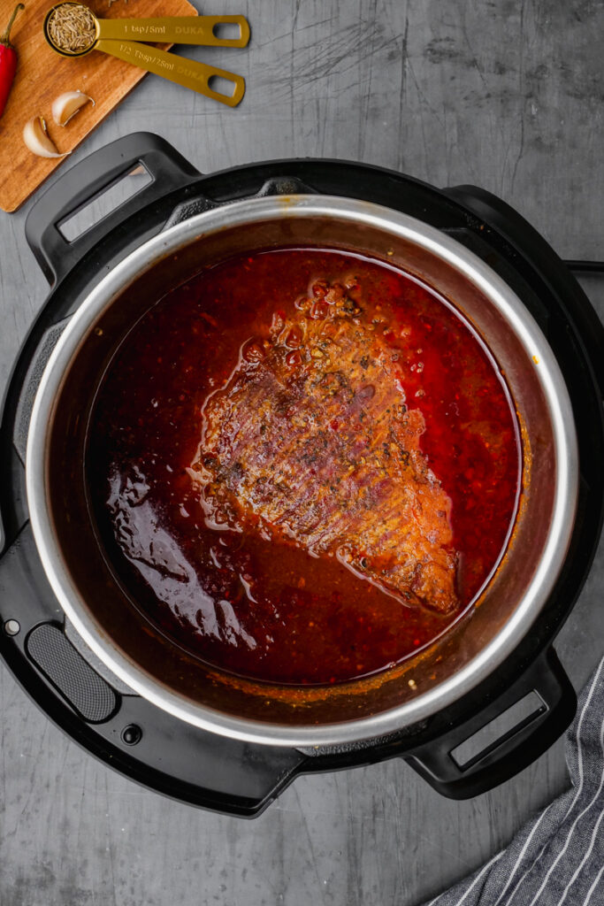 brisket in instant pot with sauce