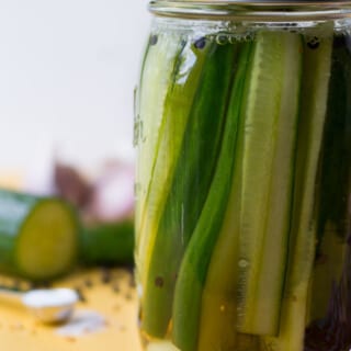 Crunchy Quick Dill Pickles