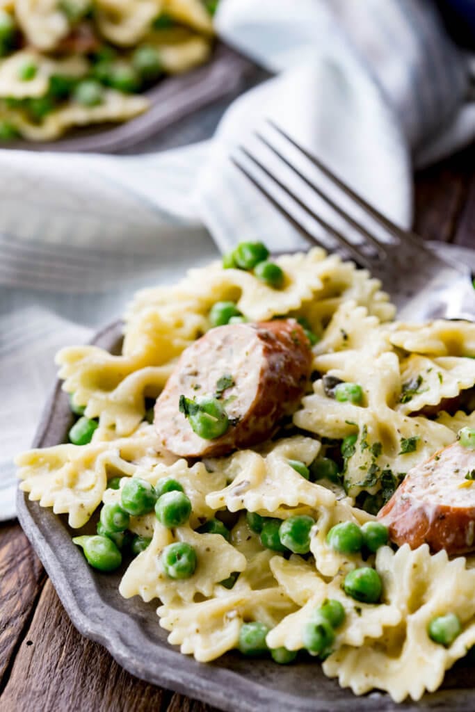 Chicken Sausage and Peas Alfredo Pesto Skillet Pata easy pasta dinner