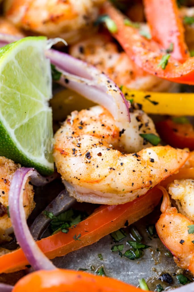 Delicious shrimp fajitas cooked in 15 minutes on a sheet pan