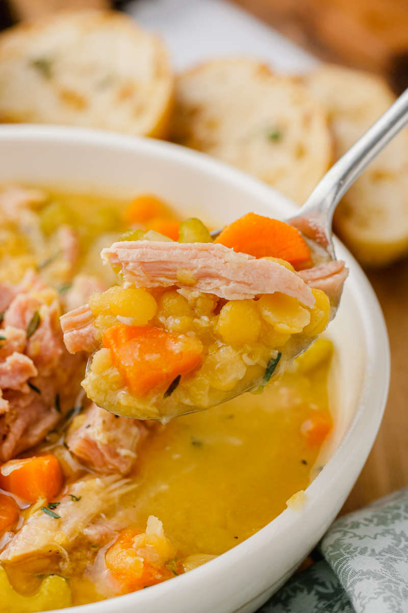 Crock Pot Split Pea Soup recipe - Eating on a Dime