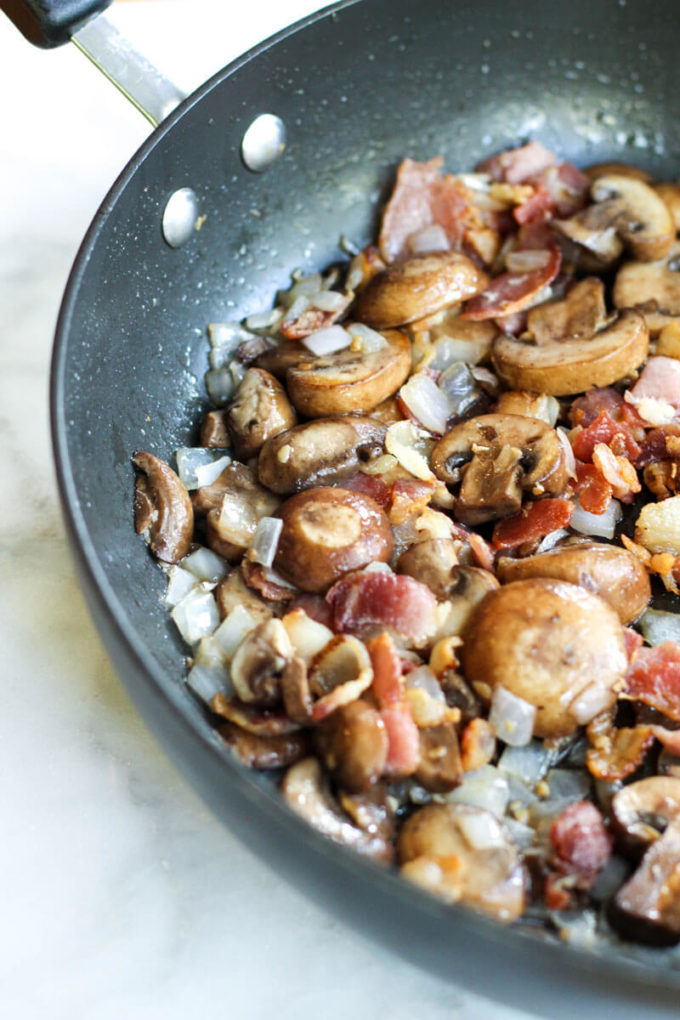 This creamy Mushroom, Bacon, and Parmesan Spaghetti is so easy and flavorful!