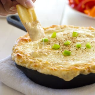 Your favorite pasta dish gets a makeover with this creamy Cajun Chicken Alfredo Dip with cream cheese, mozzarella, chicken and spice. Only five ingredients in this super cheesy dip with a creole kick!