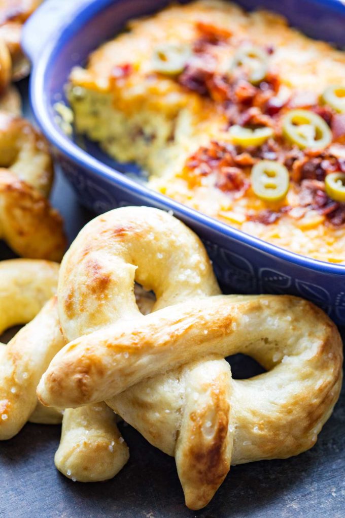 pretzel-and-cheese-dip