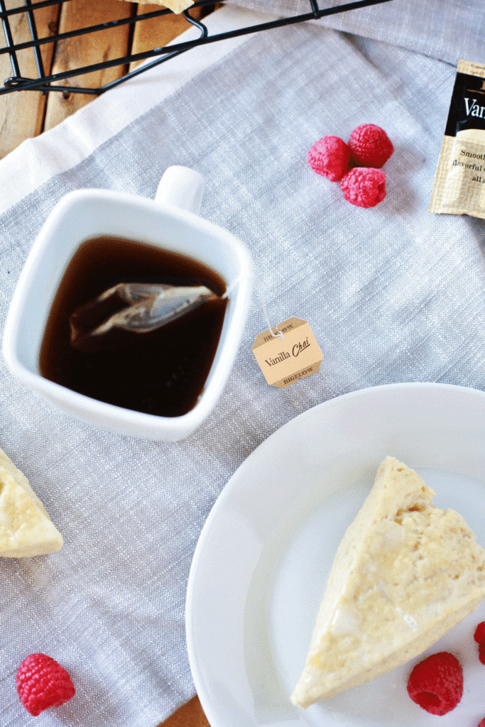 Vanilla Chai tea and scones