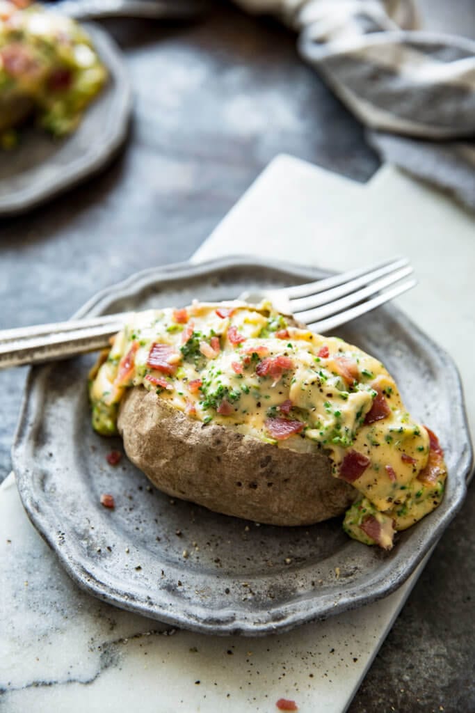 Easy Broccoli Bacon Cheese Sauce