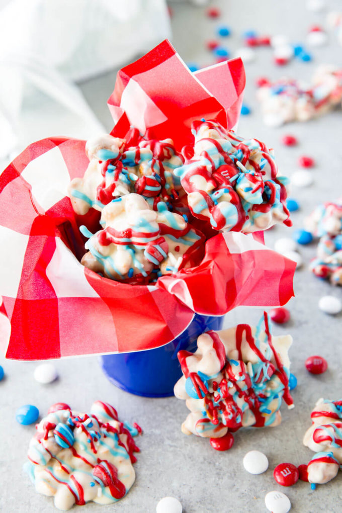 Crock Pot Candy: Peanut Clusters made festive