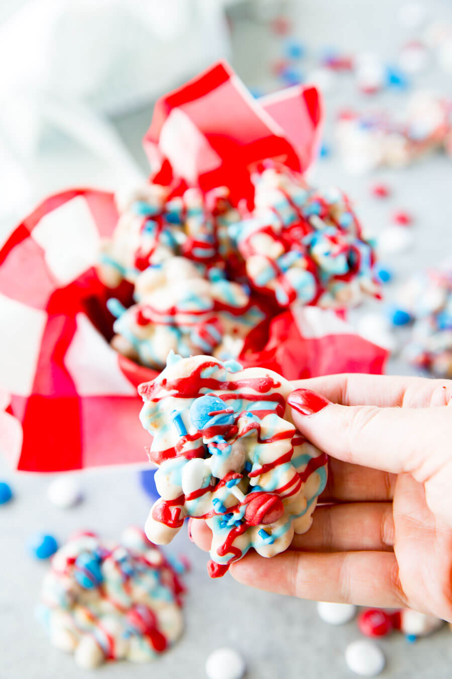 Crock Pot Candy: Peanut Clusters made festive