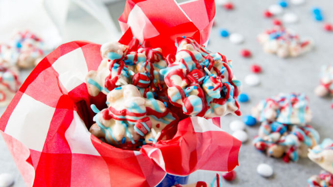 Crock Pot Candy: Peanut Clusters made festive