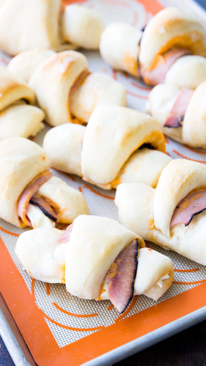 Ham and Cheese Rolls are the best dinner! So easy and majorly delicious. 