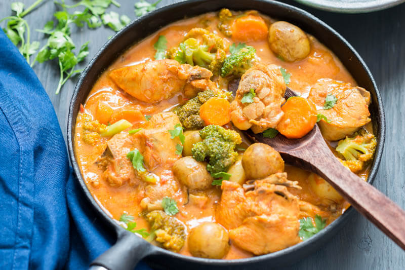 Mixed vegetable chicken curry