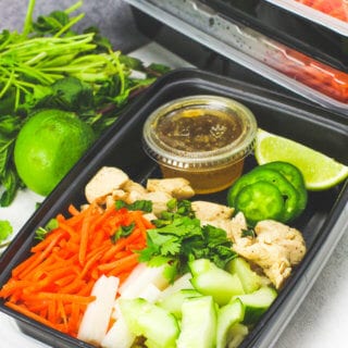 These Chicken Banh Mi Meal Prep Bowls are so light and refreshing!