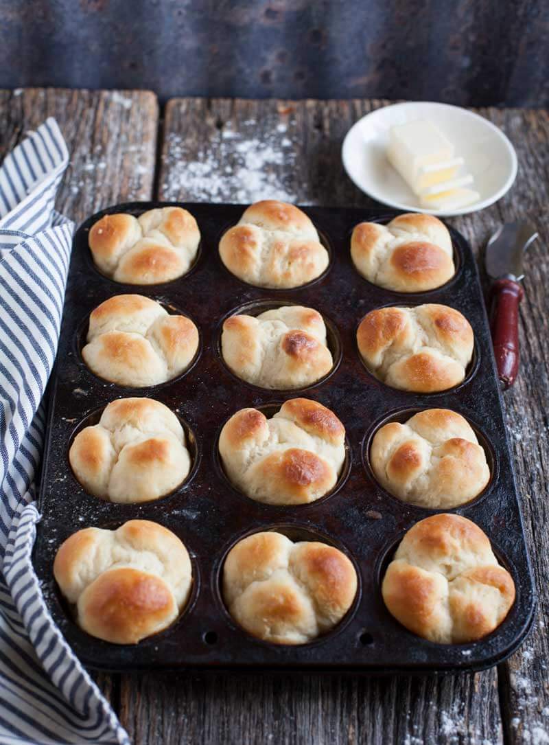 sour cream yeast rolls 