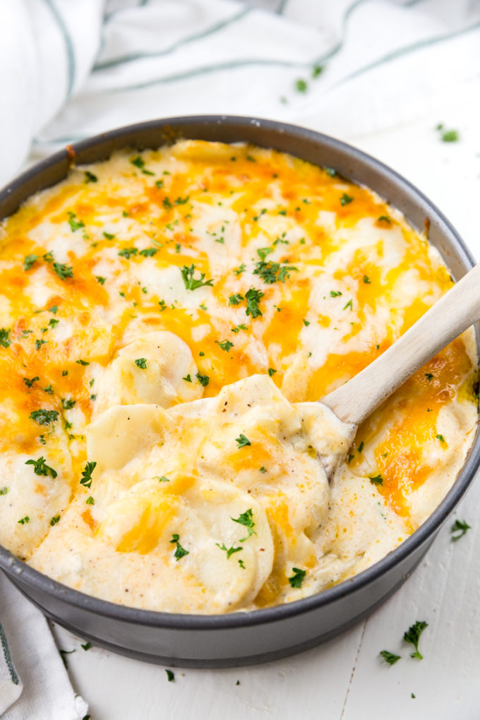 Instant Pot Au Gratin Potatoes, scalloped potatoes cooked in a pressure cooker