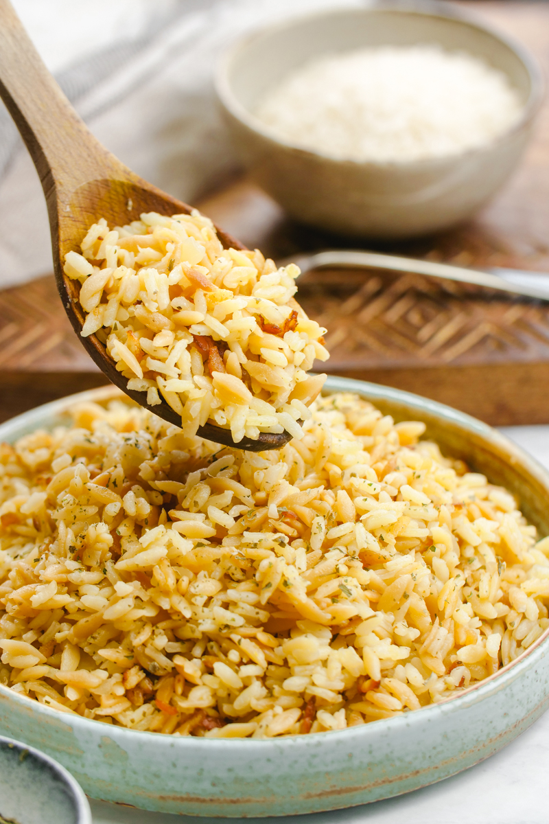 Easy Rice Pilaf - Easy Peasy Meals