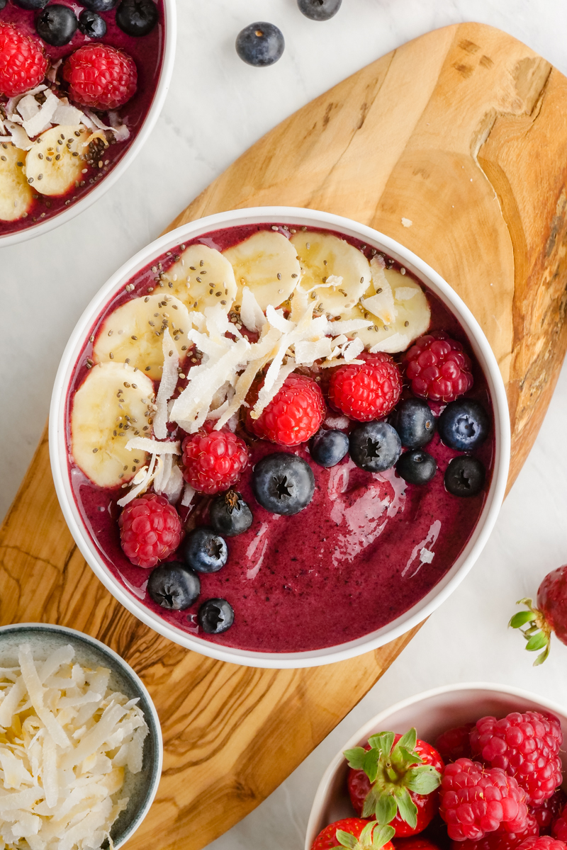 Low Calorie Acai Smoothie Bowls - Lose Weight By Eating